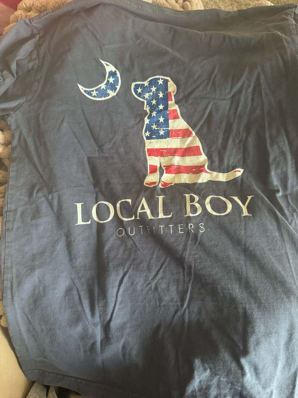 Local Boy Outfitters Men's American Flag Dog Logo Pocket T-Shirt Slate Blue
